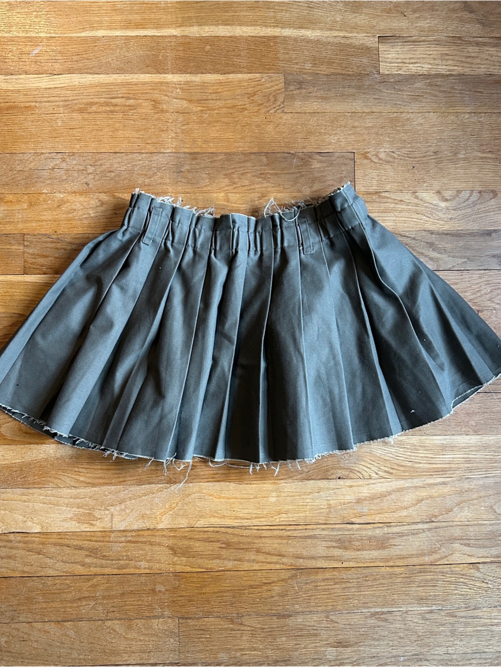 H&M Olive Pleated Mini Skirt